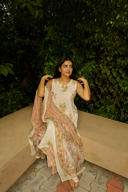 Ivory Bahaar
