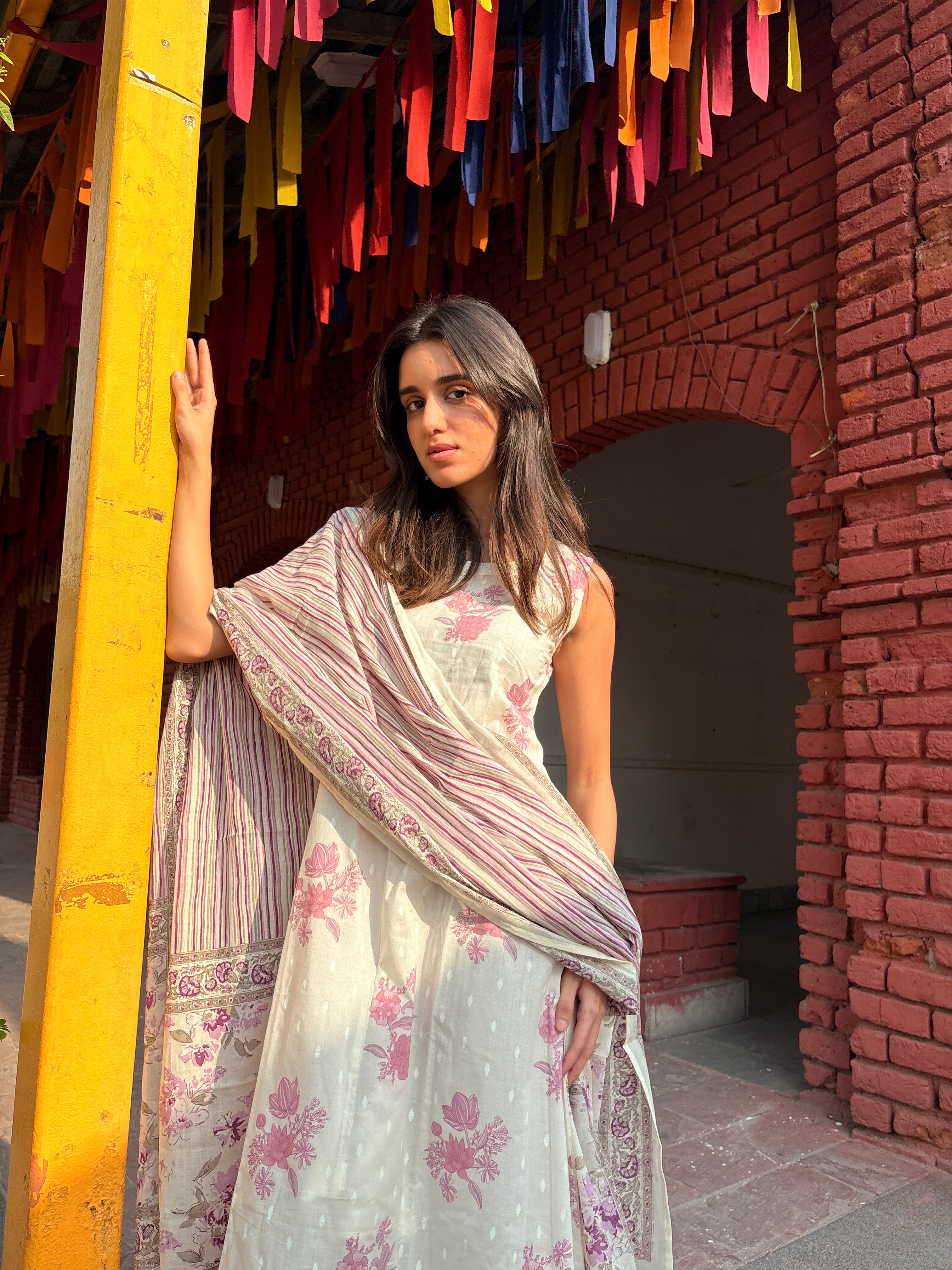 Gulabi Bahaar