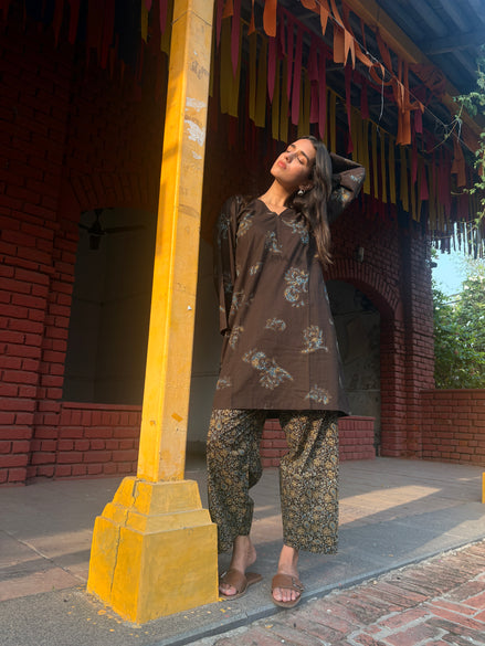 Khaak Saira